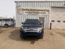 2012 Ford Explorer XLT 4WD - 7 Passenger - Photo 2