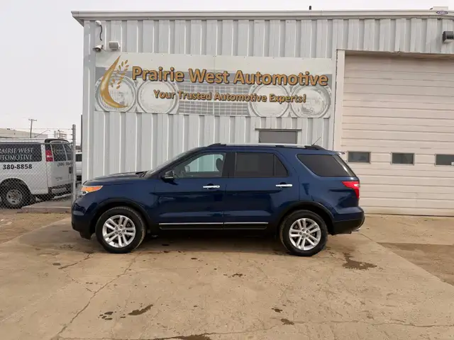 2012 Ford Explorer XLT 4WD - 7 Passenger - Photo 8