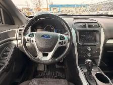 2012 Ford Explorer XLT 4WD - 7 Passenger - Photo 12