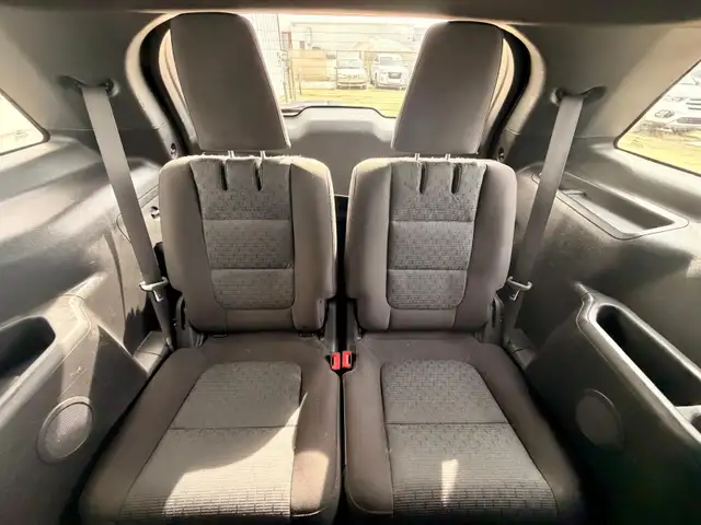 2012 Ford Explorer XLT 4WD - 7 Passenger - Photo 17