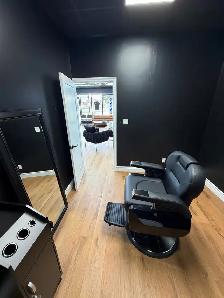 Barber Room for rent