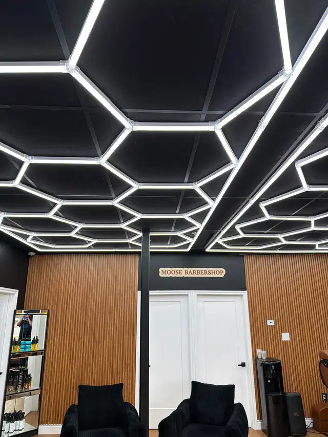 Barber Room for rent - Photo 4