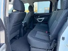 2016 Nissan Titan XD - Photo 11