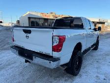 2016 Nissan Titan XD - Photo 14