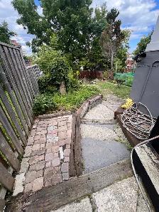 Oshawa walk out basement for rent - Photo 8