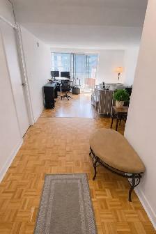 Furnished 1 Bedroom Apartment (3½) – Downtown Montreal (Guy-Conc