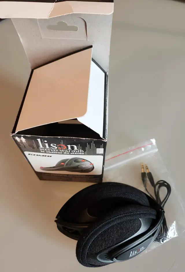 Ear Muffs Headphones - Photo 2