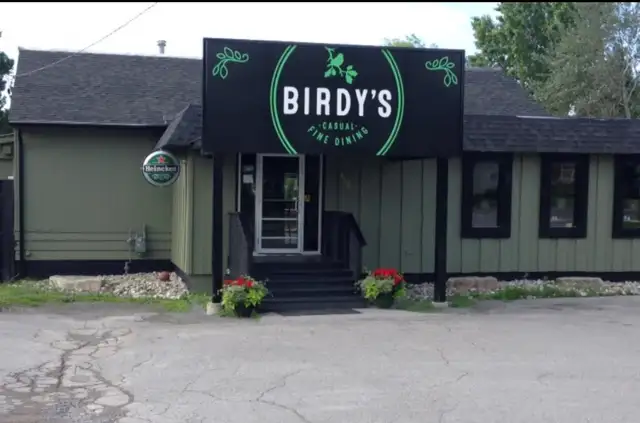 cook at birdys casual fine dinning.