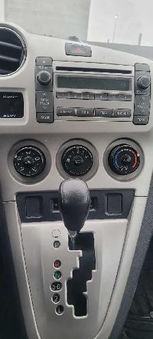 2010 Toyota Matrix Automatic - Photo 3