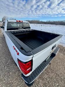 2018 Chevrolet Silverado - Photo 6