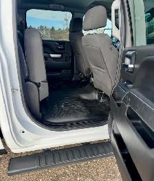 2018 Chevrolet Silverado - Photo 10