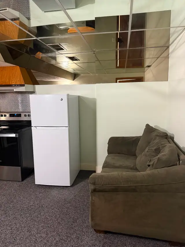 Basement apartment suite. - Photo 2