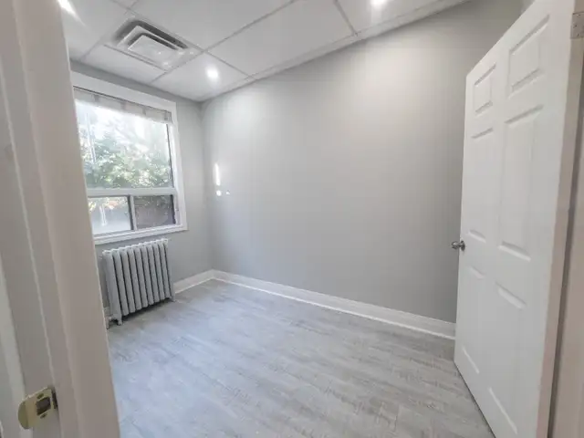 NEWLY RENOVATED MAIN-FLOOR COMMERCIAL UNIT – PERFECT FOR OFFICE - Photo 7