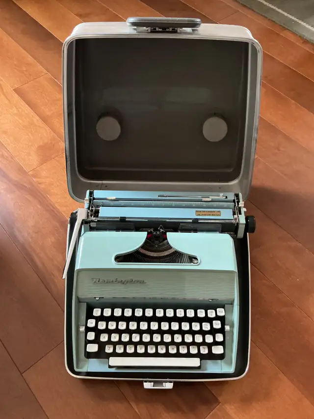 Machine à écrire Remington Fleetwing années 1960 - Photo 2