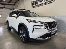 2023 Nissan Rogue Platinum / AWD / 1 Owner / Fully Appointed - Photo 2