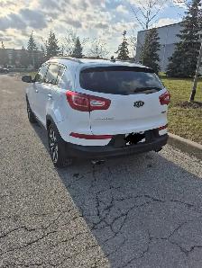 2011 Kia Sportage EX 2.0L Turbo 111,000 km - Photo 4