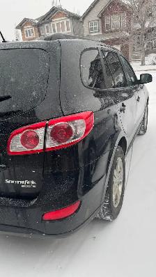 2011 Hyundai Santa Fe - Photo 2