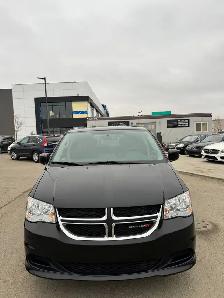 2015 Dodge Grand Caravan SXT : Low Mileage, No Reported Accident - Photo 2