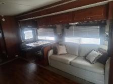 2005 Fleetwood Discovery39S - Photo 7