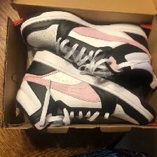 women’s Puma Shoes size 9 new for sale…