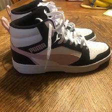 women’s Puma Shoes size 9 new for sale… - Photo 5