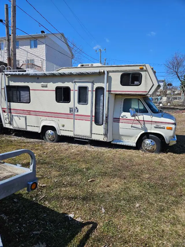 Caravan to sell