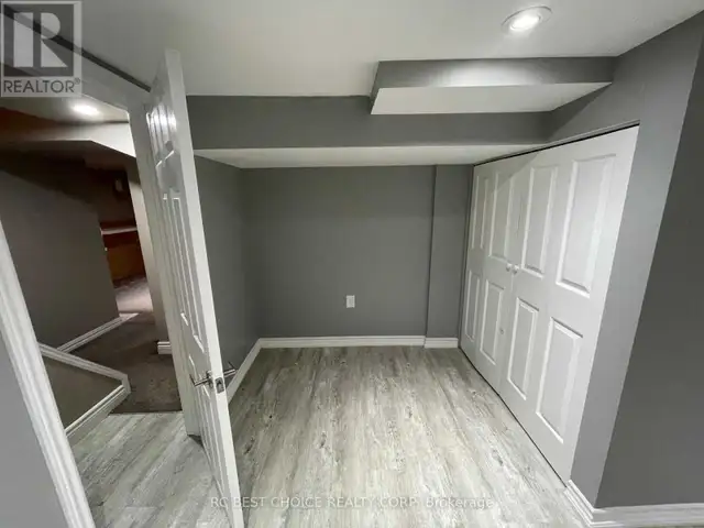 1 bedroom 1 bathroom basement apartment for rent - Photo 5