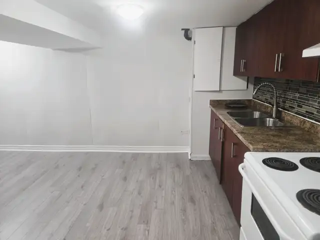 COZY BASEMENT 1 BED 1 BATH BRAMPTON - Photo 6