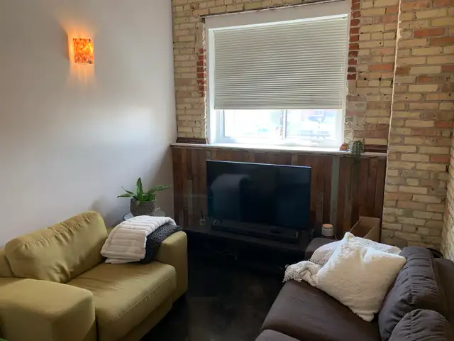 2 Bedroom Loft Apartment - Photo 6