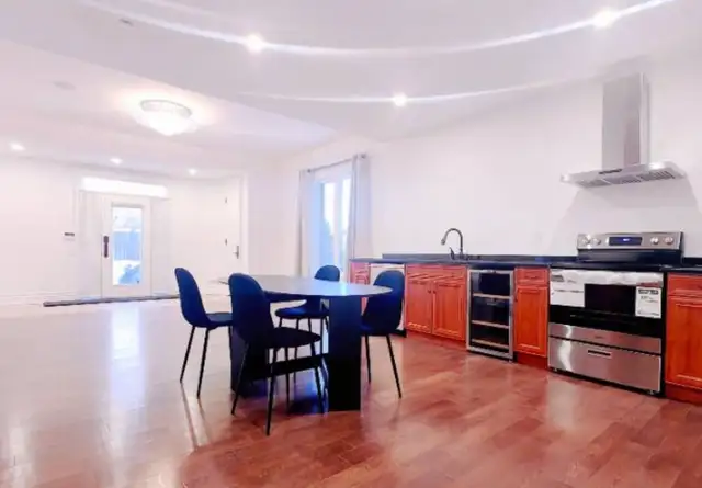 Spacious 2 Bedroom Suite (Walk-Out Basement) - Photo 3