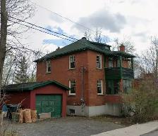 STUDENT HOUSING AVAILABLE – 5 BEDROOM HOUSE - Photo 6