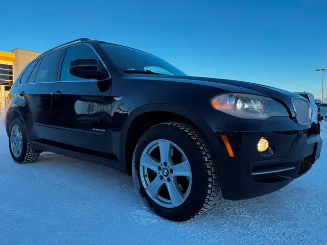 2010 BMW X5 48i - AWD - ONLY 138K - NEW TIRES - Photo 7