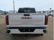 2024 GMC Sierra 3500HD Denali Diesel/Nav/Sunroof/Heads-UP Displa - Photo 11