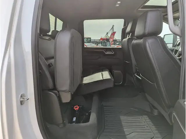2024 GMC Sierra 3500HD Denali Diesel/Nav/Sunroof/Heads-UP Displa - Photo 25
