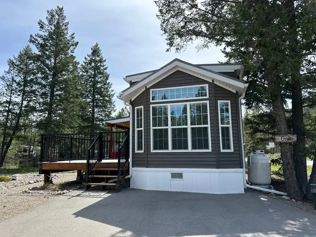 Fairmont Hot Springs Mountain Retreat | Titled Lot