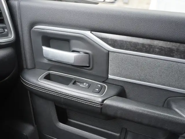 2021 Dodge Ram 2500 UPGRADED BIG HORN.... OFF ROAD 2HZ PACKAGE! - Photo 36