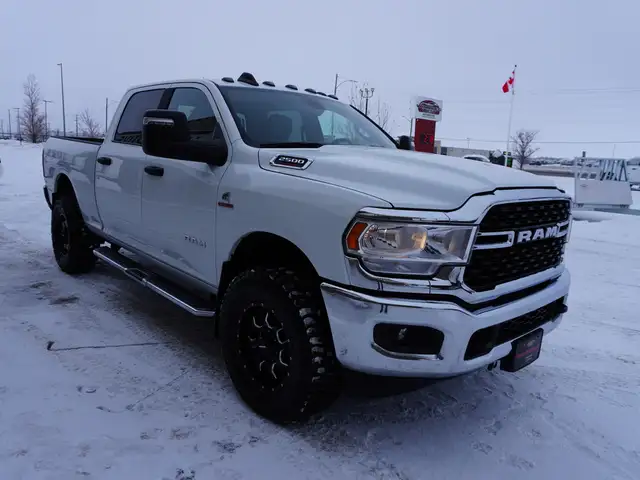2023 Dodge Ram 2500 BIG HORN, LOADED BUCKETS AND CONSOLE CLEAN T - Photo 6