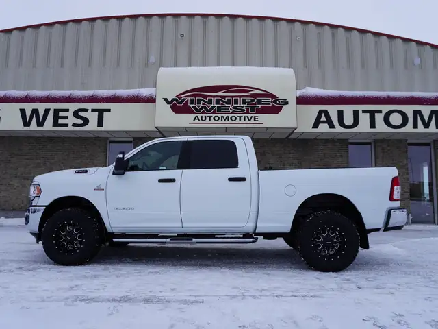 2023 Dodge Ram 2500 BIG HORN, LOADED BUCKETS AND CONSOLE CLEAN T - Photo 7