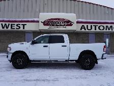 2023 Dodge Ram 2500 BIG HORN, LOADED BUCKETS AND CONSOLE CLEAN T - Photo 8