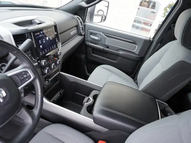 2023 Dodge Ram 2500 BIG HORN, LOADED BUCKETS AND CONSOLE CLEAN T - Photo 25