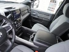 2023 Dodge Ram 2500 BIG HORN, LOADED BUCKETS AND CONSOLE CLEAN T - Photo 25