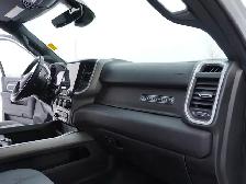 2023 Dodge Ram 2500 BIG HORN, LOADED BUCKETS AND CONSOLE CLEAN T - Photo 26