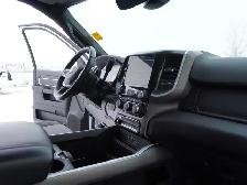 2023 Dodge Ram 2500 BIG HORN, LOADED BUCKETS AND CONSOLE CLEAN T - Photo 28