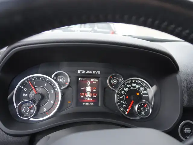 2023 Dodge Ram 2500 BIG HORN, LOADED BUCKETS AND CONSOLE CLEAN T - Photo 30