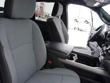 2023 Dodge Ram 2500 BIG HORN, LOADED BUCKETS AND CONSOLE CLEAN T - Photo 33