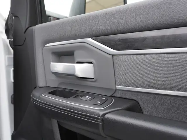 2023 Dodge Ram 2500 BIG HORN, LOADED BUCKETS AND CONSOLE CLEAN T - Photo 37