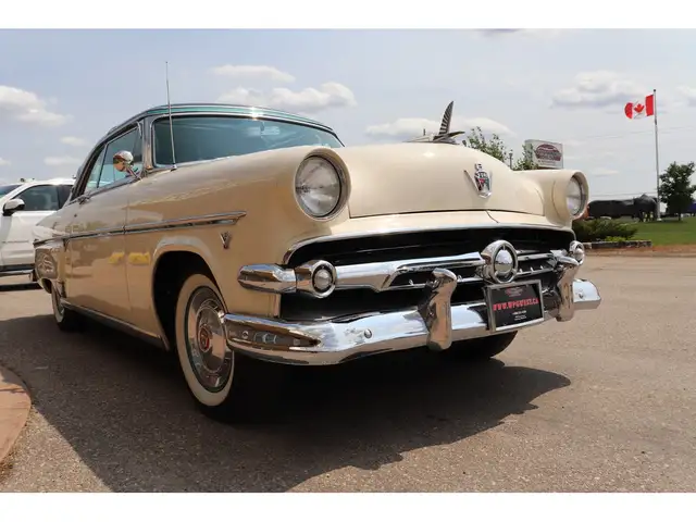 1954 Ford Crestline Skyliner GLASS ROOF, VERY RARE 1 YEAR ONLY, - Photo 8