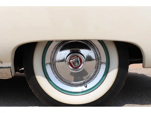 1954 Ford Crestline Skyliner GLASS ROOF, VERY RARE 1 YEAR ONLY, - Photo 36