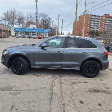 2014 Audi Q5 3.0L Technik loaded and very well maintained! Drive - Photo 2