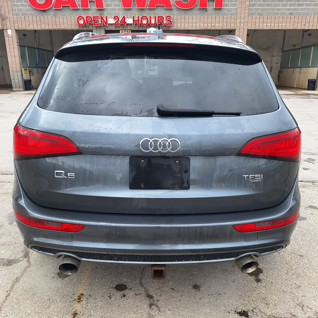 2014 Audi Q5 3.0L Technik loaded and very well maintained! Drive - Photo 4